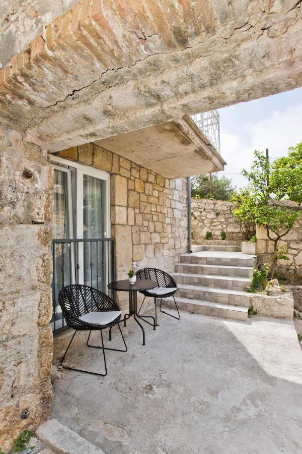 Apartment And Studios Happy Place Hvar Town Exterior foto