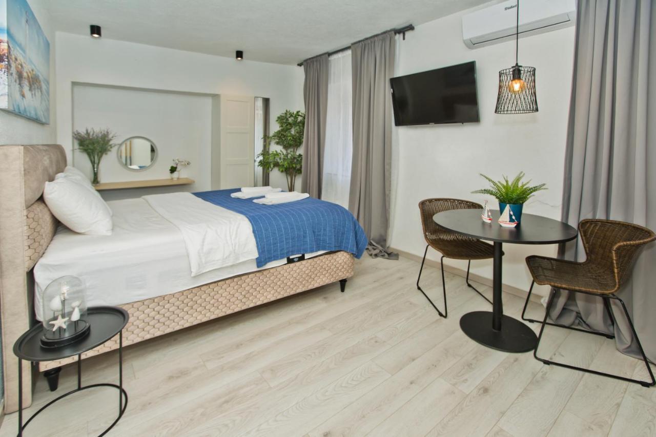 Apartment And Studios Happy Place Hvar Town Exterior foto