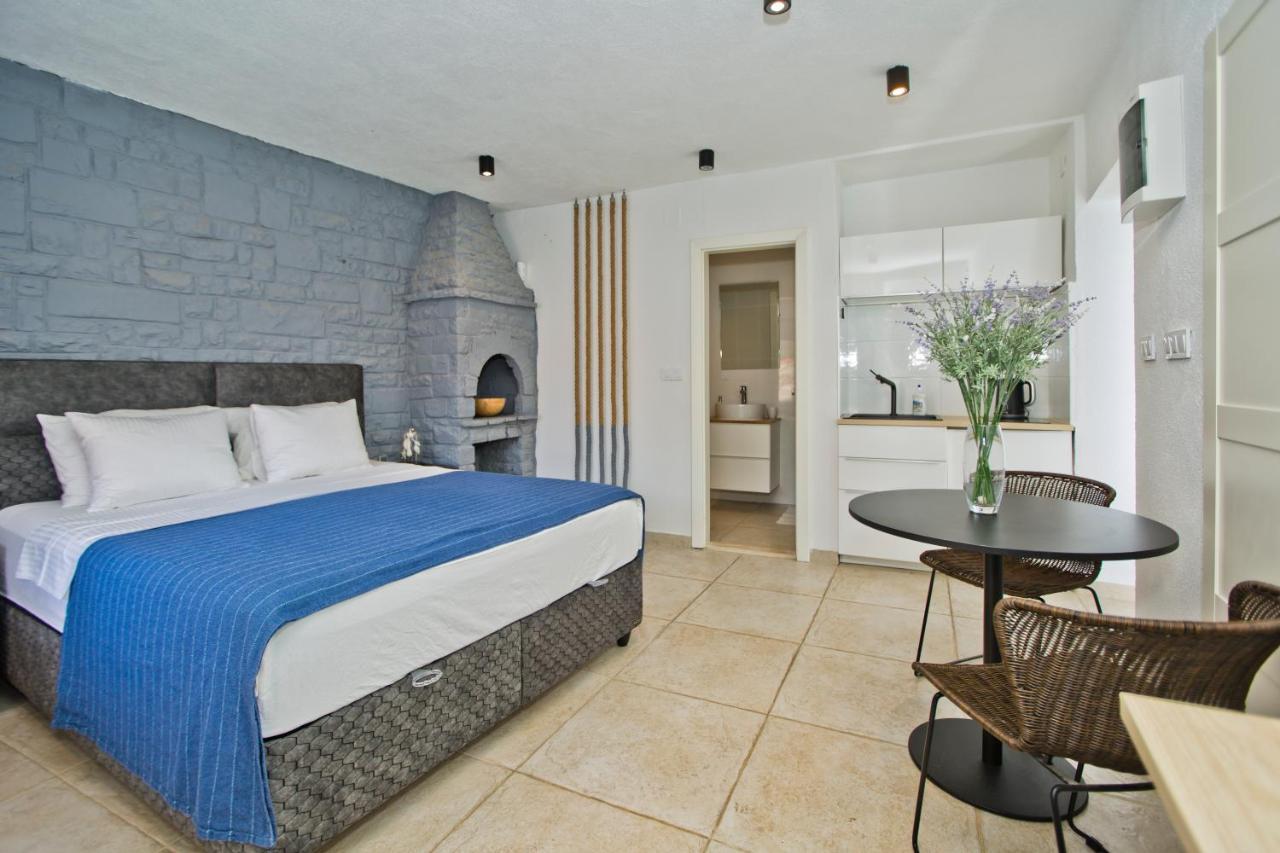 Apartment And Studios Happy Place Hvar Town Exterior foto
